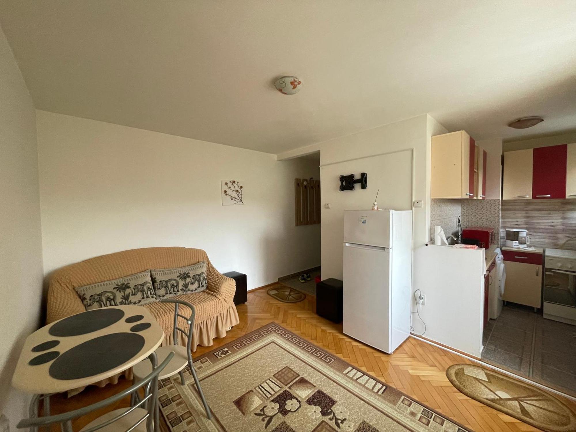 Apartment Victoria Gherla Ngoại thất bức ảnh